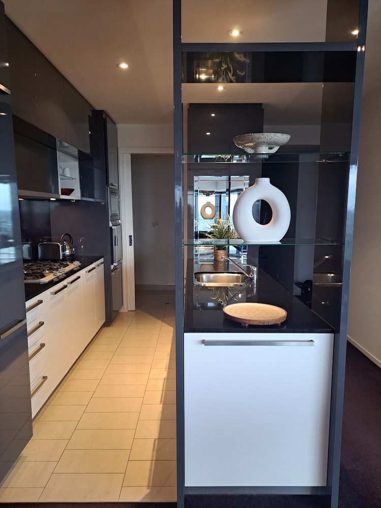 Luxury Apartment photo 2