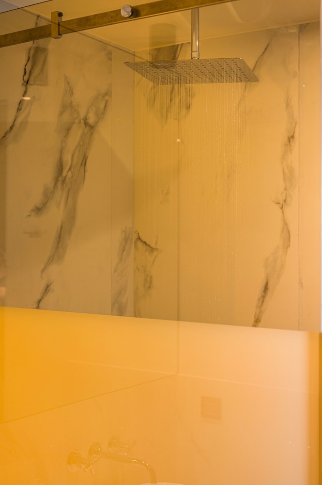 City Double Room - Photo 7