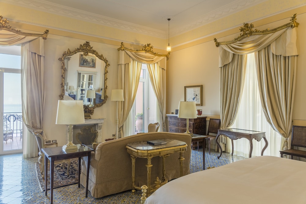 Three Bedroom Suite (Non Smoking)