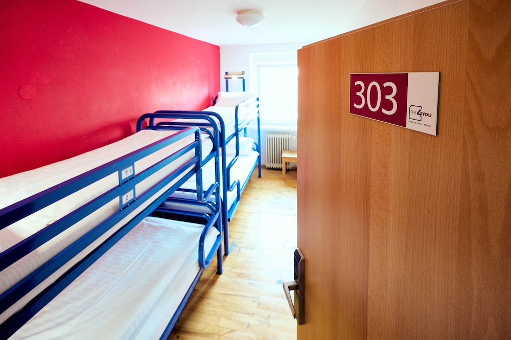 Quadruple Room, Shared Bathroom - Photo 3