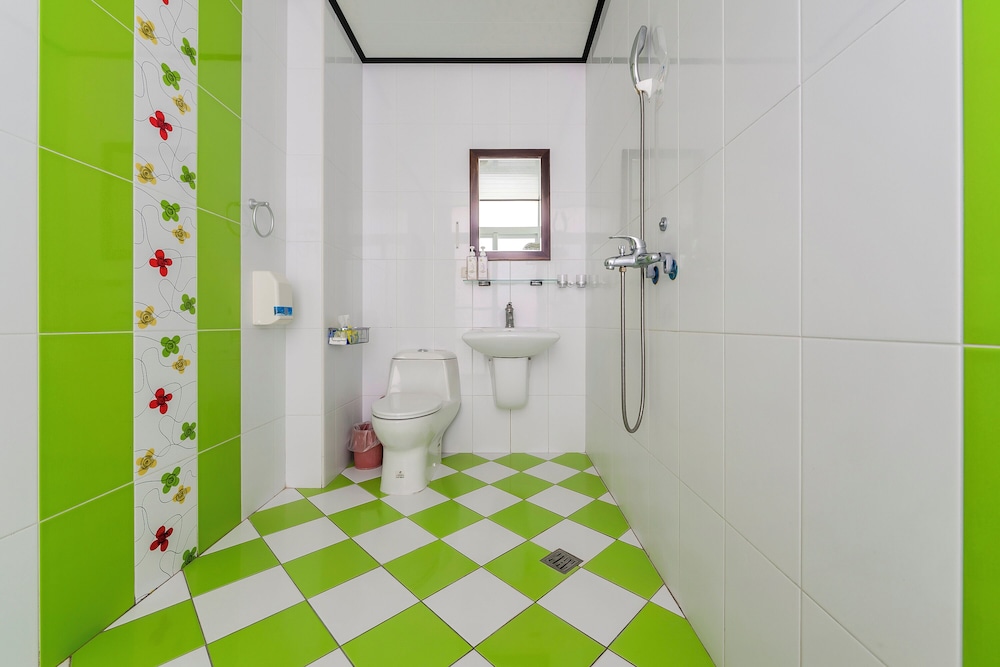 Double Room With Balcony - Photo 12