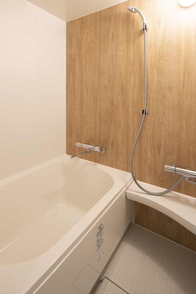 Universal Twin Room, Non Smoking - Photo 4