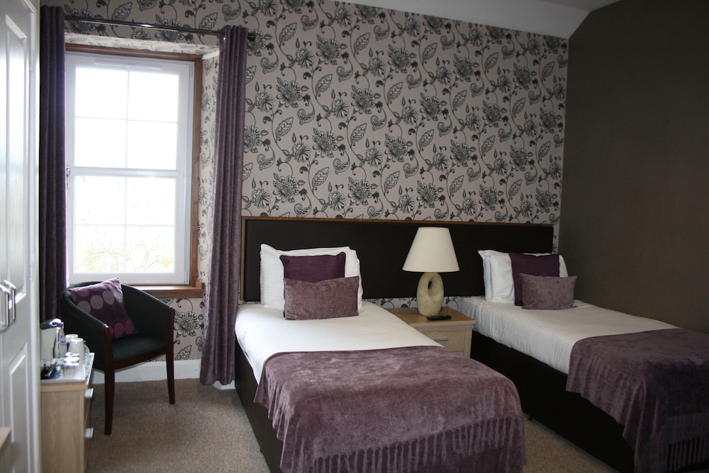 Standard Twin Room, Side Sea View photo 1