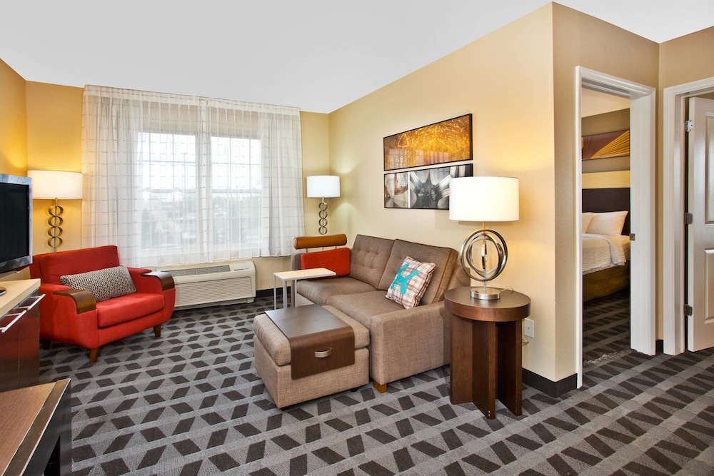 Suite, 2 Bedrooms - Photo 1