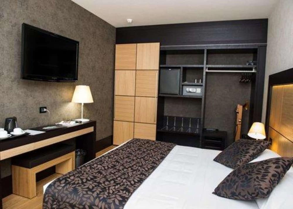 Superior Twin Room - Photo 6