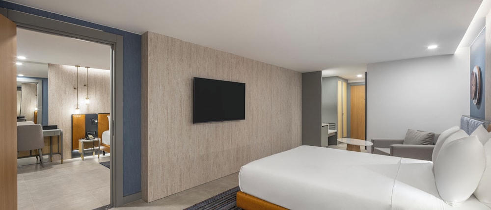 Superior Room, 2 Double Beds, City View