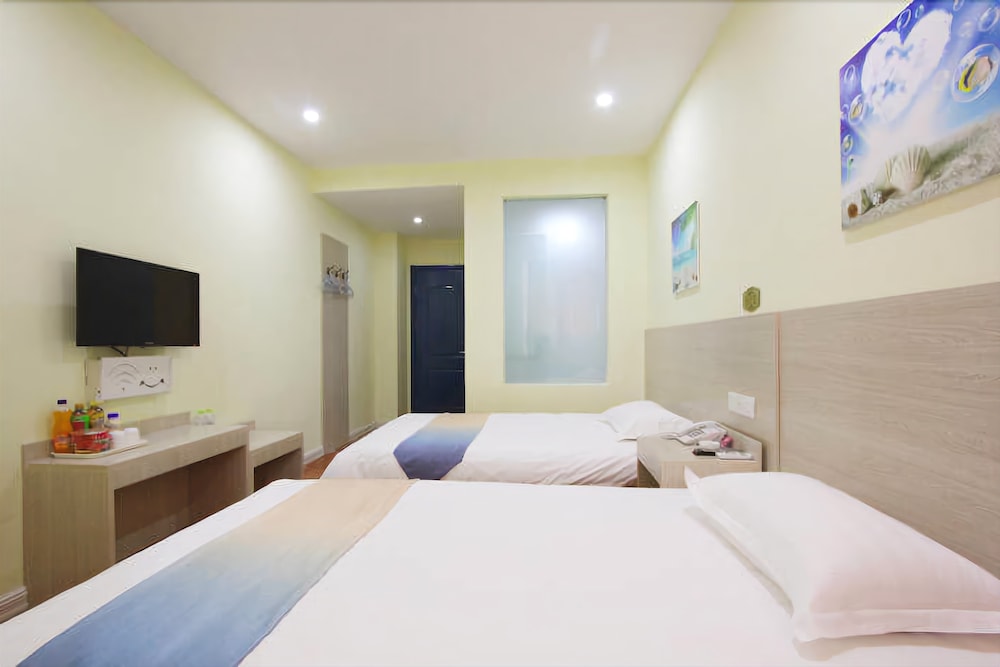 Standard Twin Room photo 3