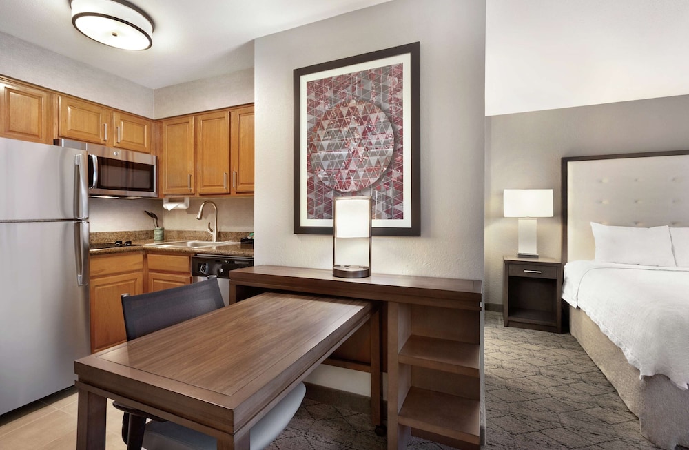 Studio Suite, 1 Queen Bed, Non Smoking