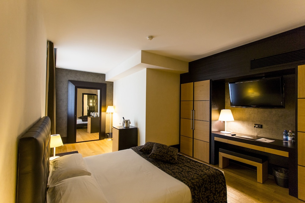 Superior Double Room - Photo 3