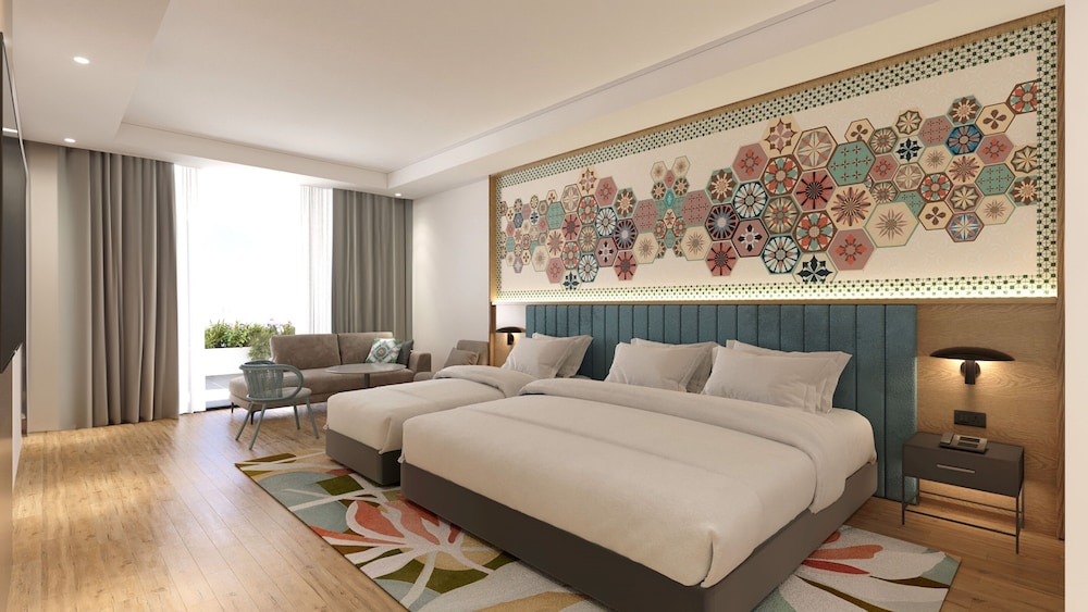 Family Room, Terrace (Stylish, King and One Single)