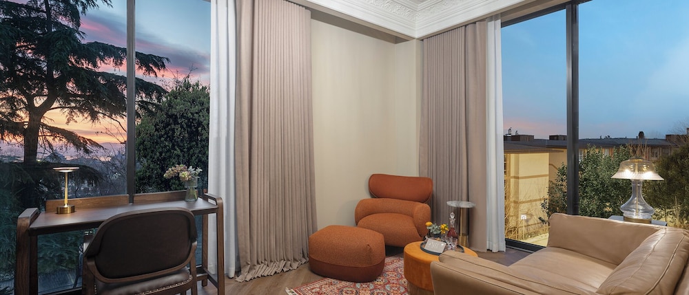 Suite, City View photo 2