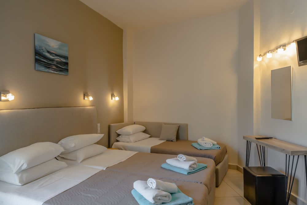 Standard Triple Room with Inland View photo 3