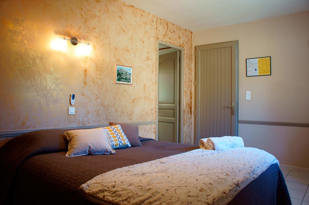 Family Apartment, 1 Bedroom, Kitchenette photo 2