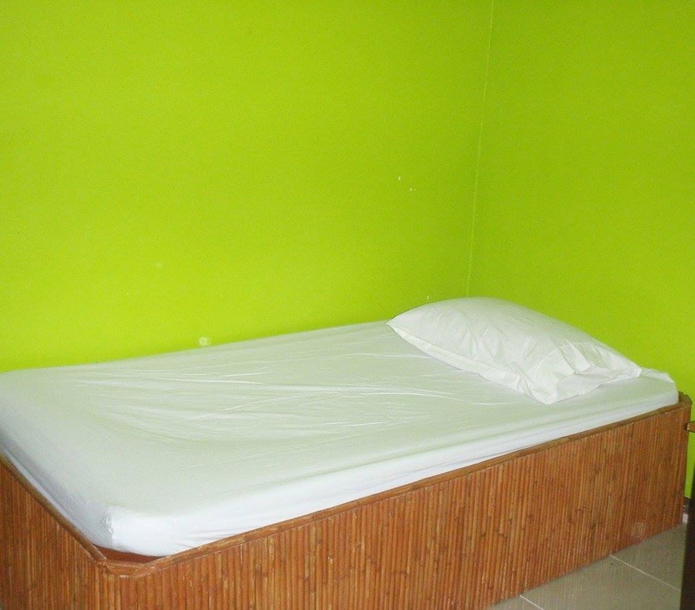 Main Suite 2