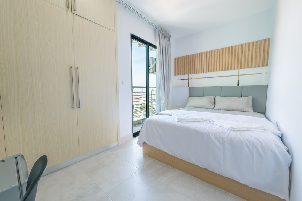 Deluxe Double Room, Balcony photo 1