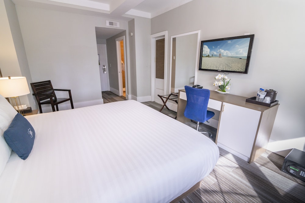 Luxury Double Room, 1 King Bed - Photo 11
