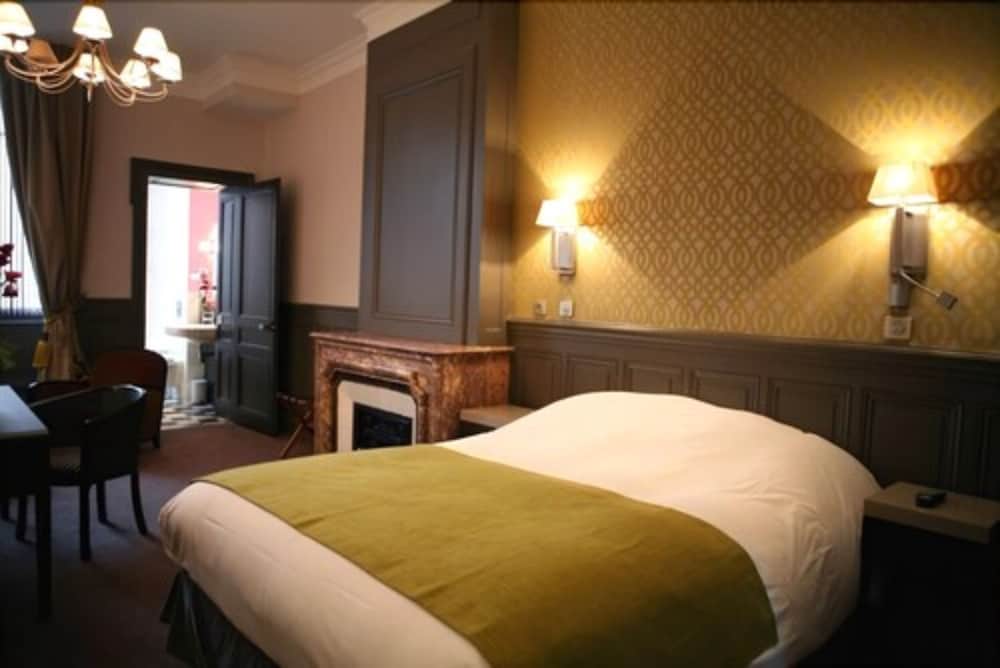 Traditional Double Room, Courtyard View - Photo 3