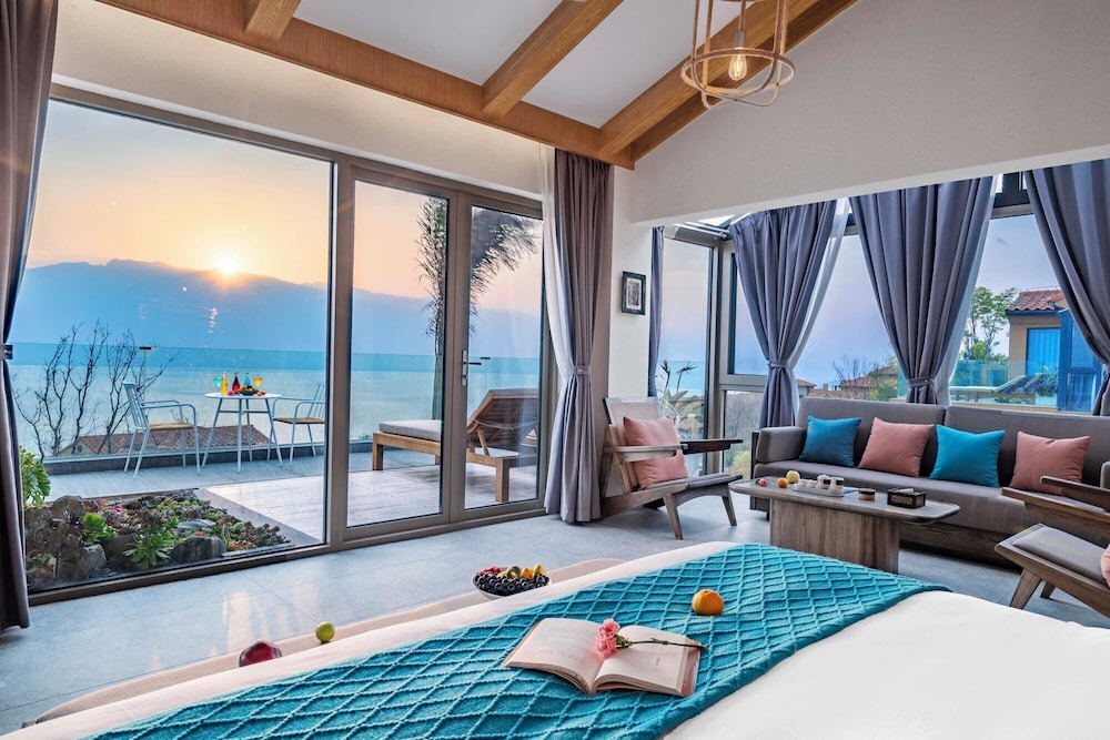 Luxury Double Room, Lake View