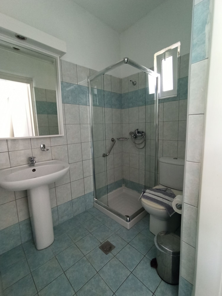 Triple Room - Photo 8