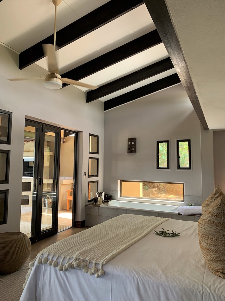 Luxury Bush Villa