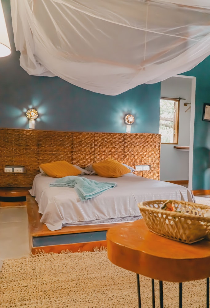 Standard Room, 1 Double Bed, Ensuite, Garden View photo 2