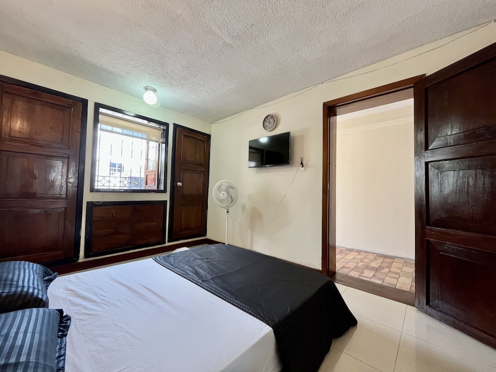 Economy Double Room photo 1