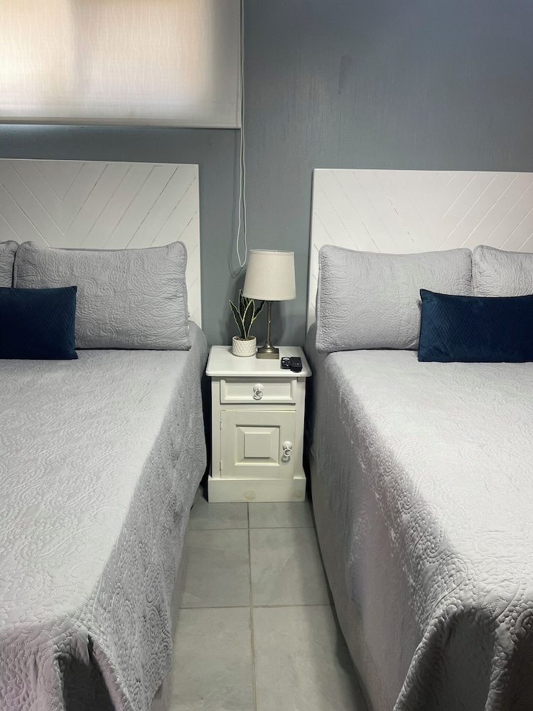Basic Double Room photo 2