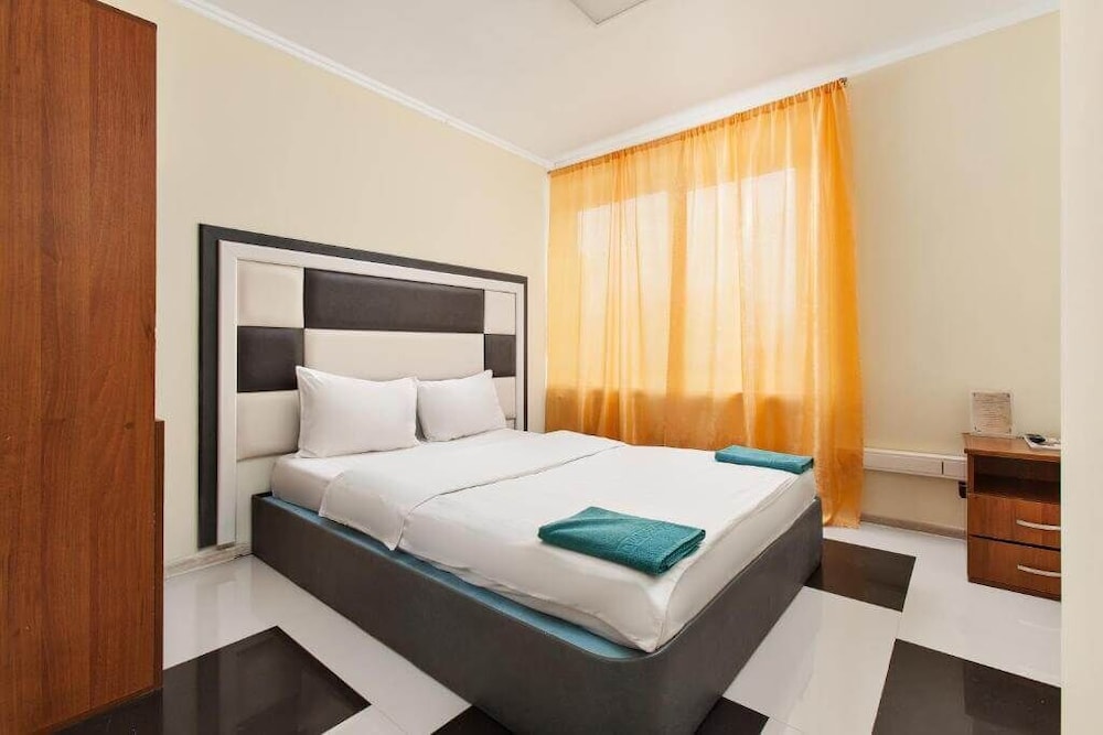 Basic Room, Shared Bathroom