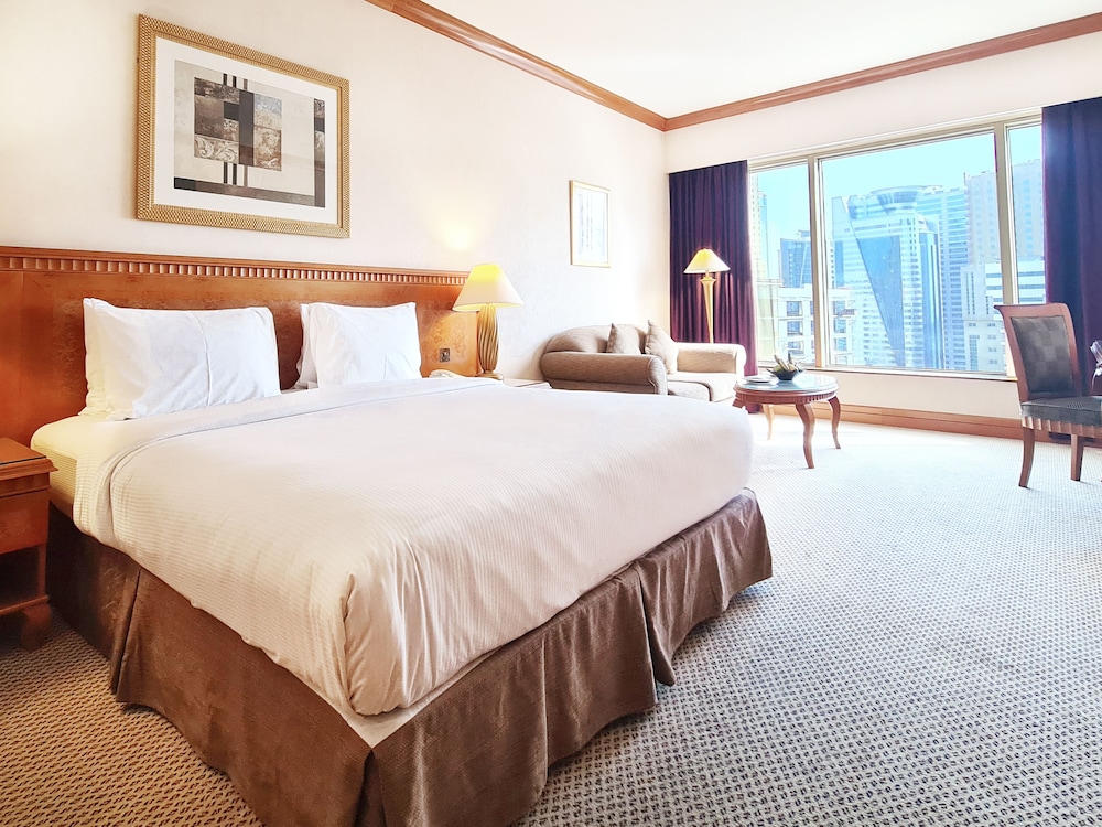 Superior King Room With City View photo 1