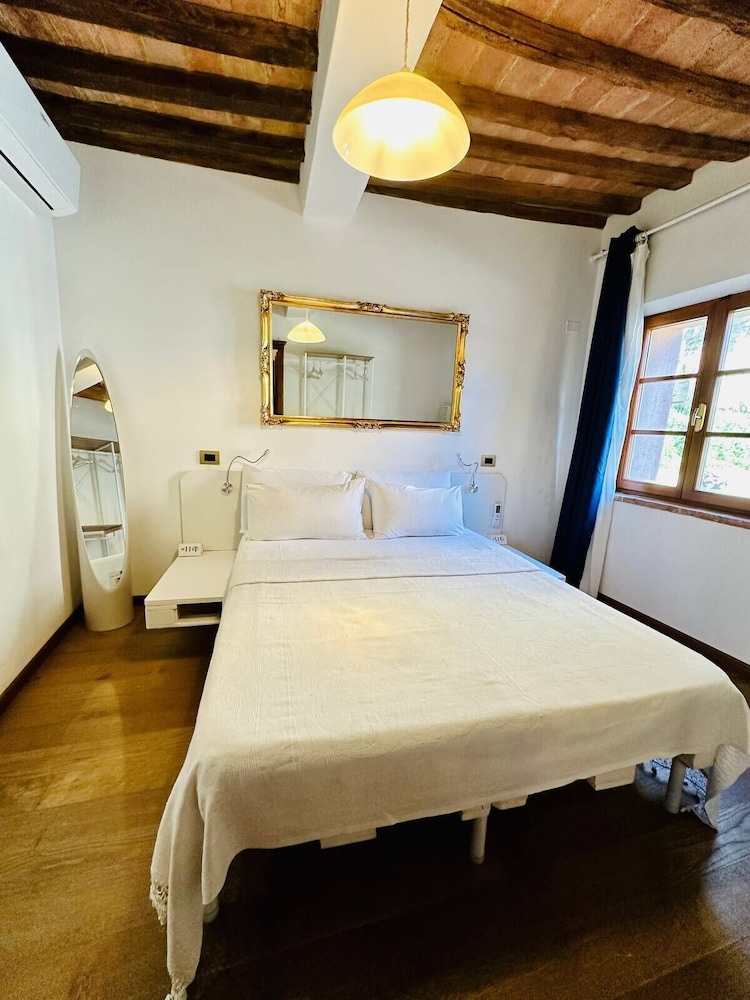 Double Room, Hill View photo 1