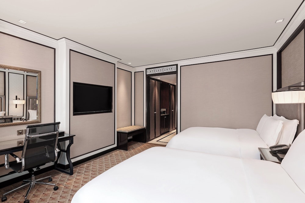 Family Room, 1 King Bed