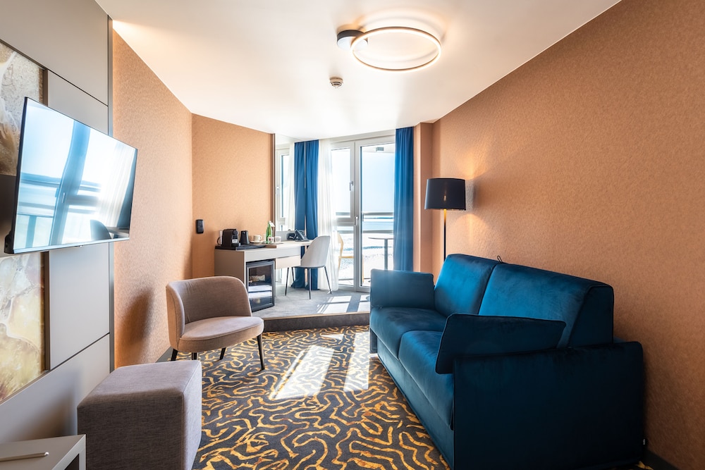 Standard Suite - Photo 2