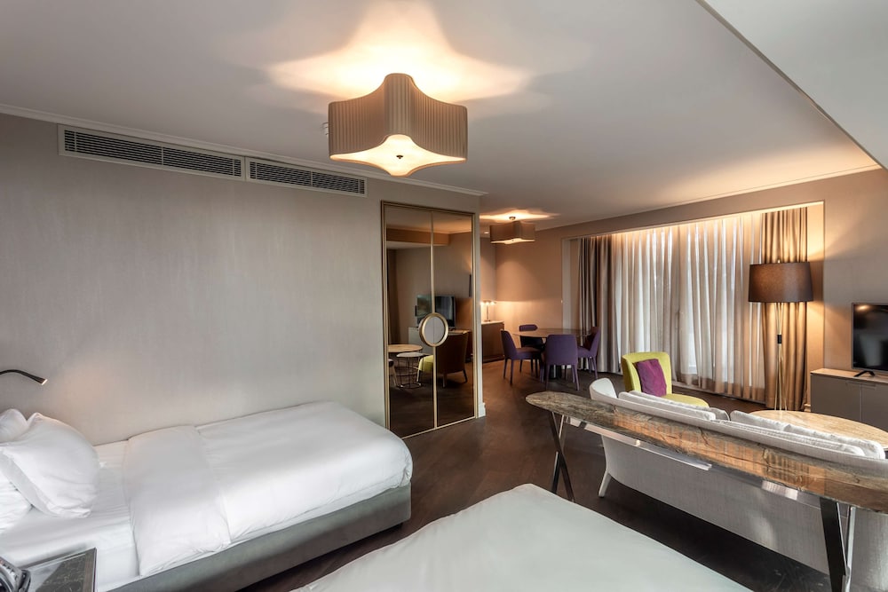 Junior Suite, Balcony, Garden View