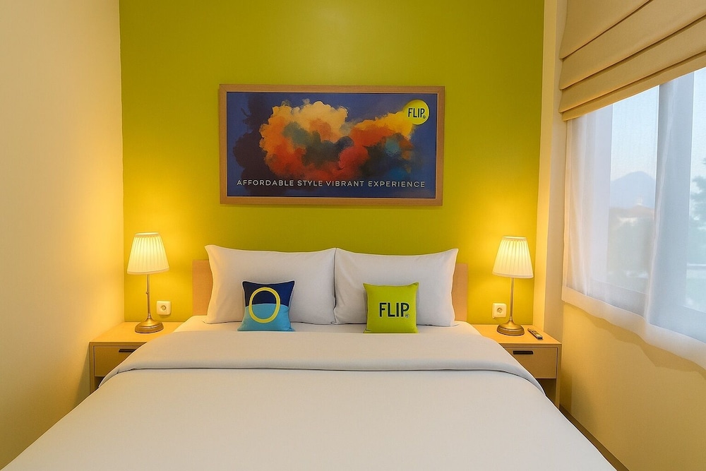 Flip King Room