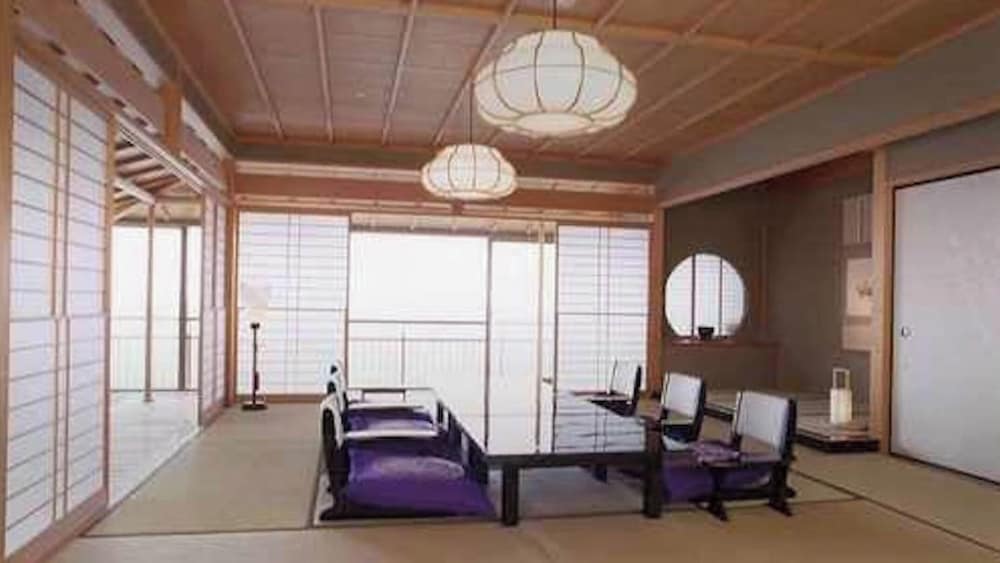 Panoramic Room, Ocean View (Japanese-Style) photo 2
