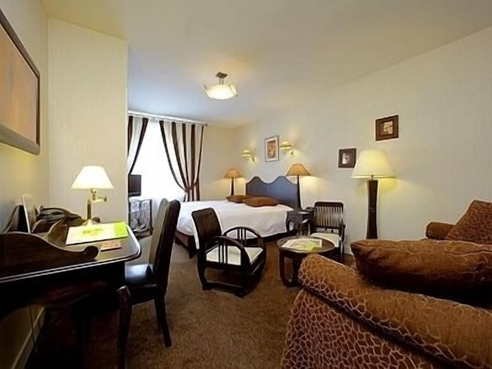 Suite (2 Person) photo 3