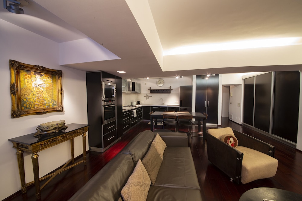 Luxury Apartment, 2 Bedrooms - Photo 1