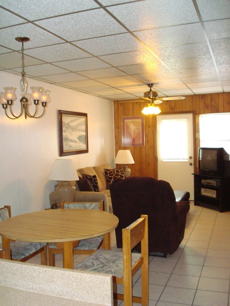 Condo, 1 Bedroom