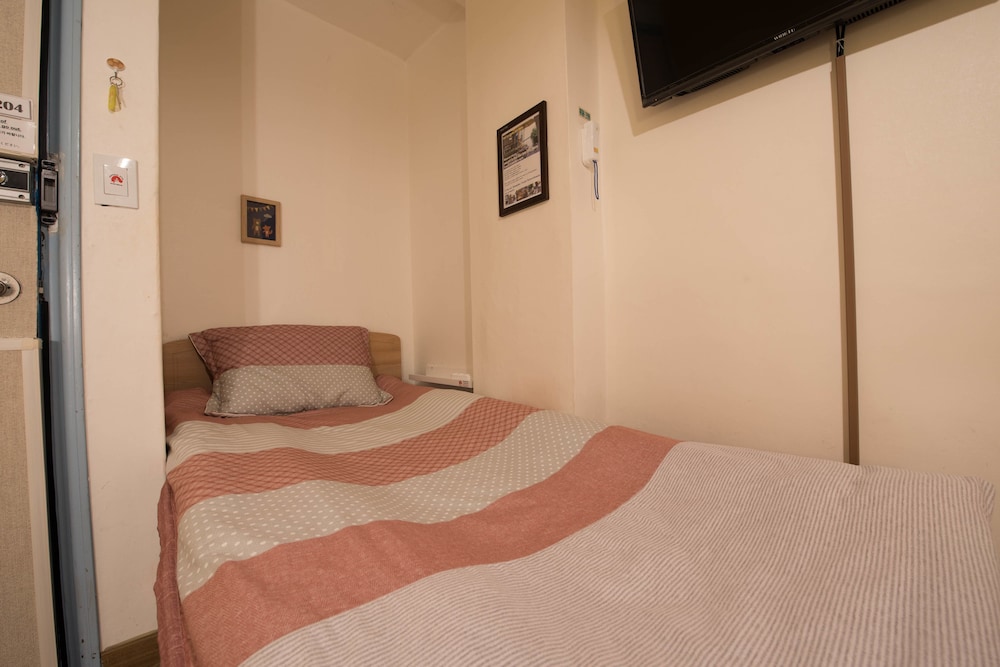 Twin Room, External Private Bathroom [Must notify check-in time to Hotel]