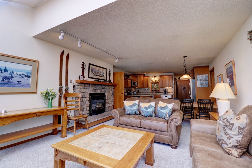 Condo, 3 Bedrooms