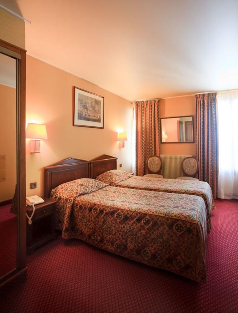 Twin Room photo 2