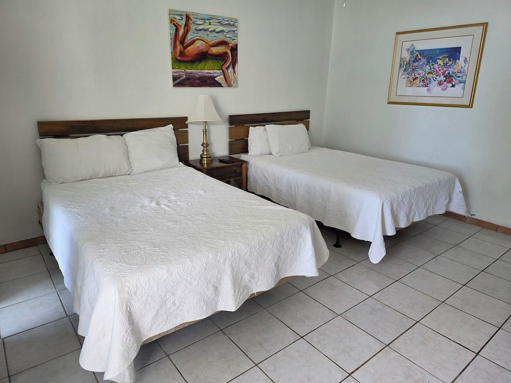 Seaview Deluxe (Double): Room 3 photo 3