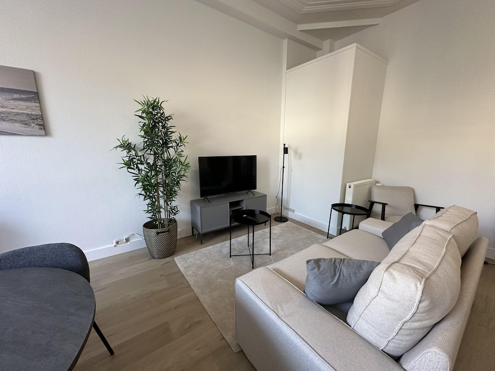 Apartment photo 1
