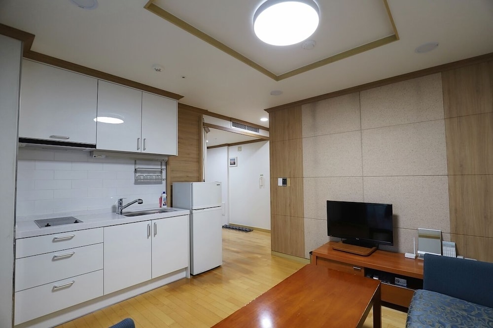 Family Quadruple Room - Photo 2