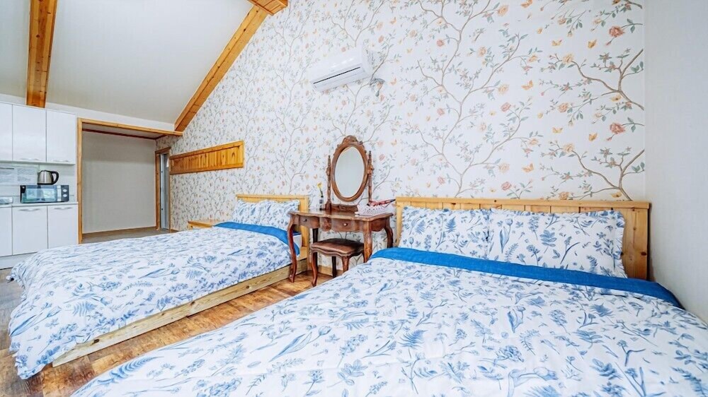 Room (Lemon Grass) photo 3