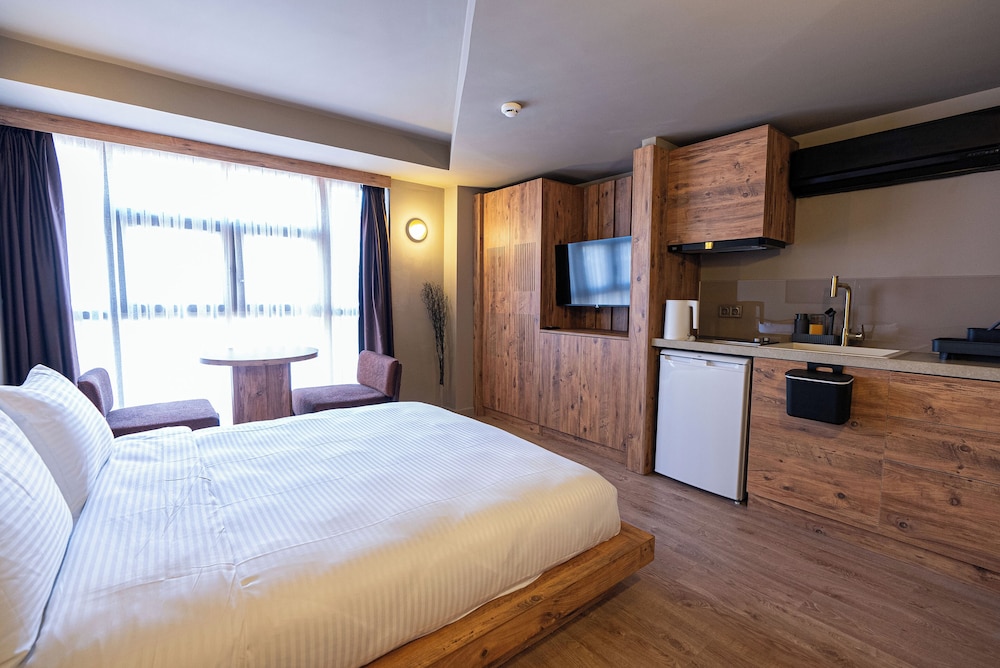 Deluxe Suite photo 3