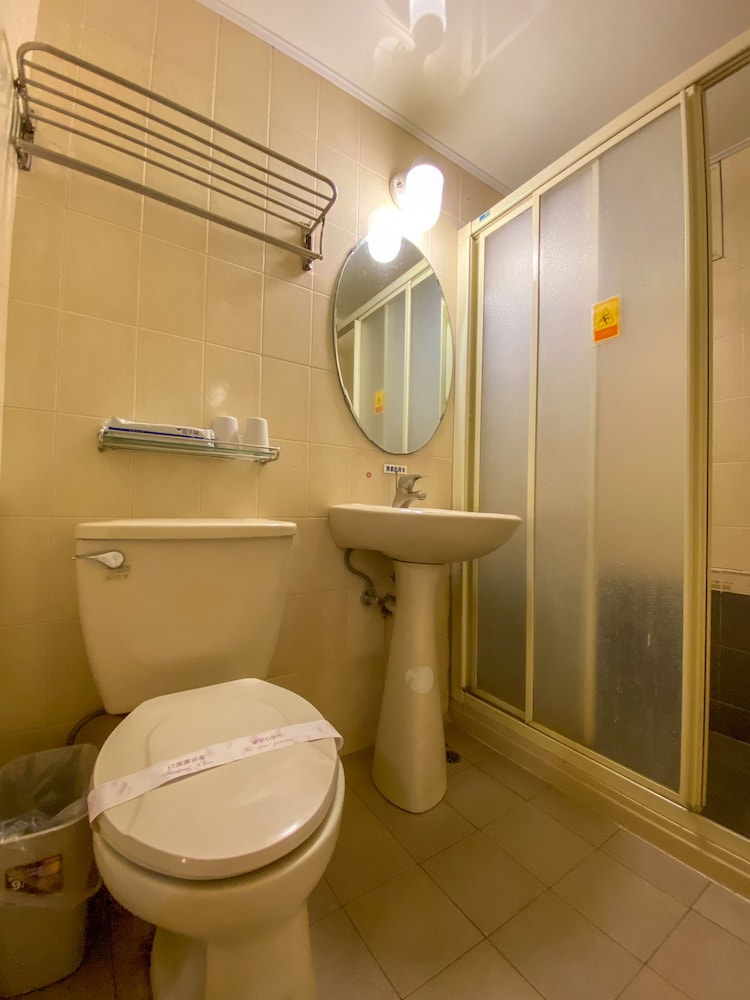 Double Room - No Parking photo 3
