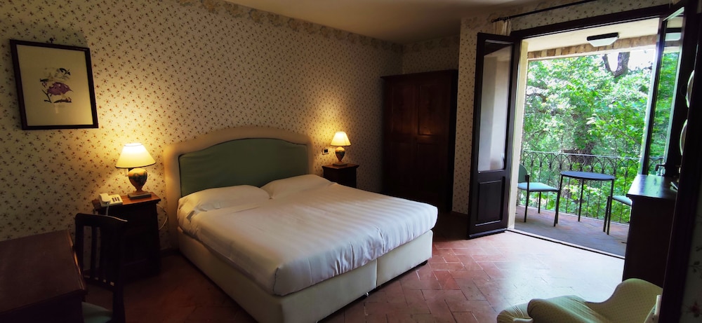 Classic Double Room, Balcony - Photo 1