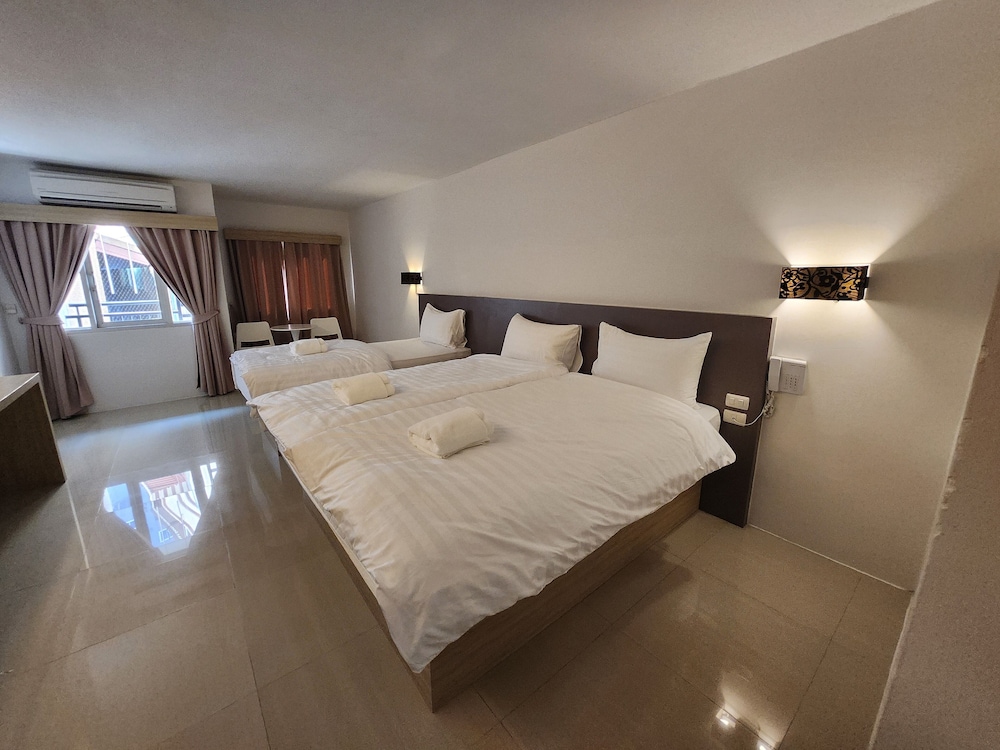 Triple Room Tower1 photo 2