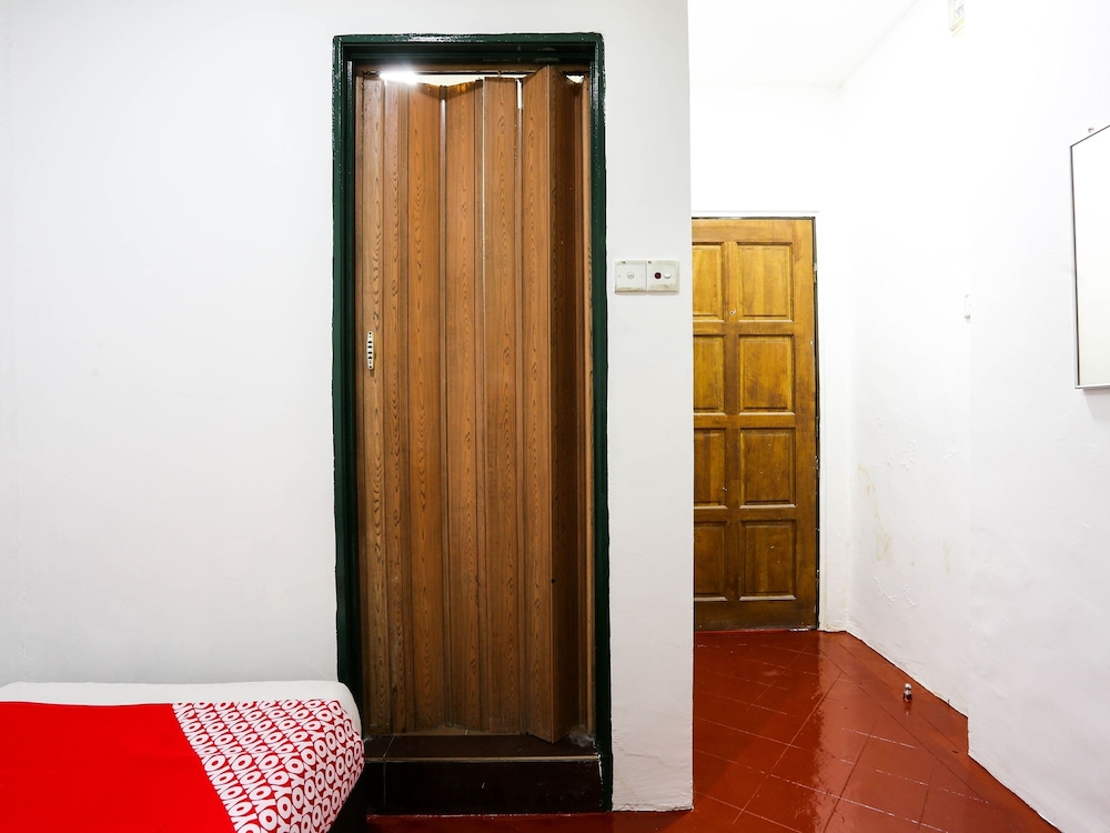 Standard Single Room photo 2